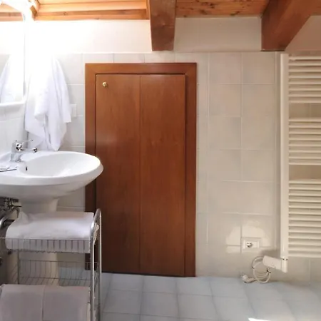 Villaggio Experia Ξενοδοχείο με διαμερίσματα Castelnuovo del Garda