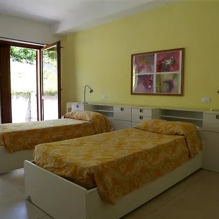 Ξενοδοχείο με διαμερίσματα Villaggio Experia *