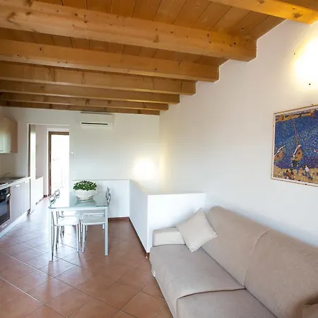Villaggio Experia Aparthotel *